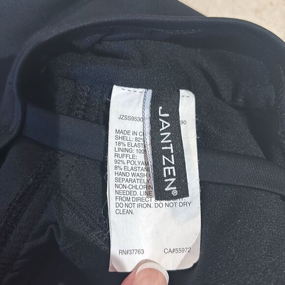 Jantzen one piece swimsuit with flounce ruffle Plunging V-neckline SZ 18 - Picture 8 of 9